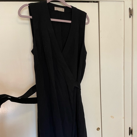Everlane Sleeveless Wrap Dress - Picture 2 of 5